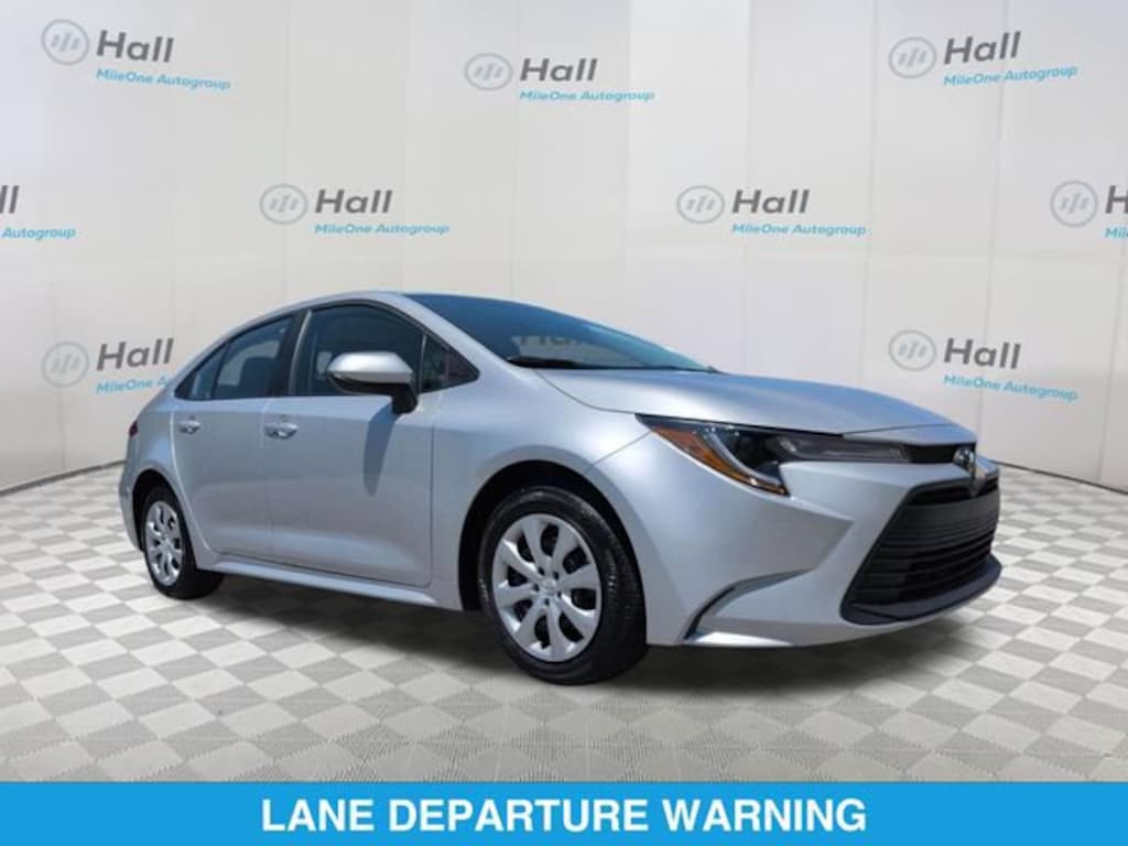 Used 2025 Toyota Corolla LE Sedan