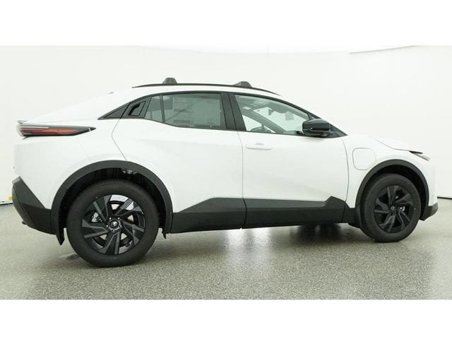 2026 Toyota C-HR SE - Photo 26