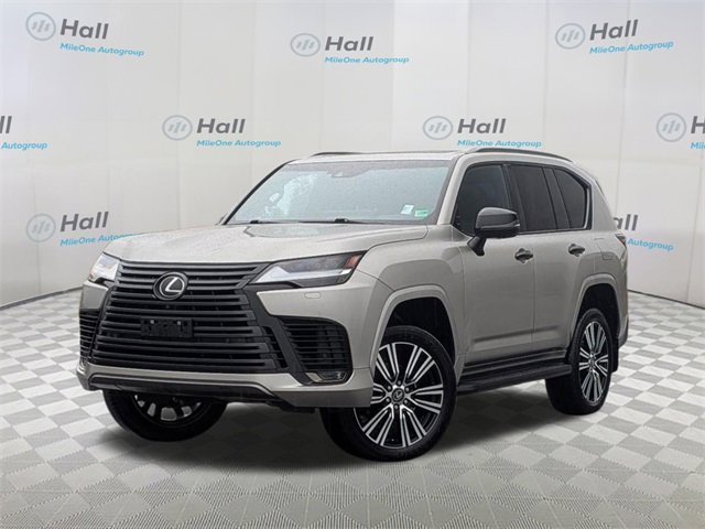 2024 Lexus LX Luxury's photo