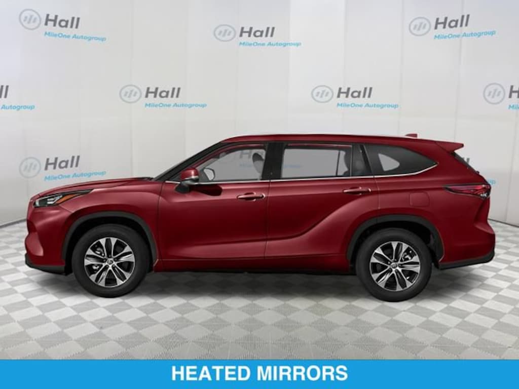 Used 2021 Toyota Highlander XLE SUV