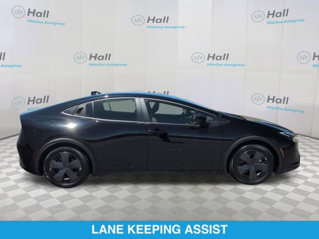 Used 2025 Toyota Prius Plug-in Hybrid SE Hatchback