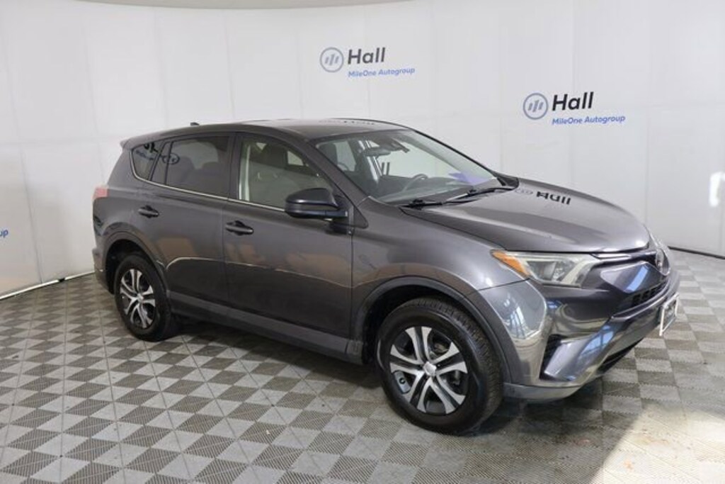 Used 2018 Toyota RAV4 LE SUV