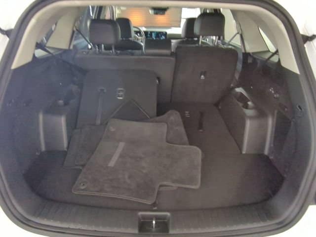 2025 Kia Sorento S - Photo 27