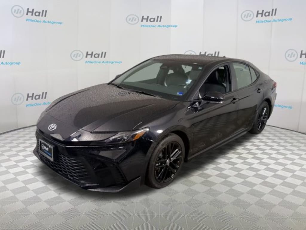 Used 2026 Toyota Camry SE Sedan