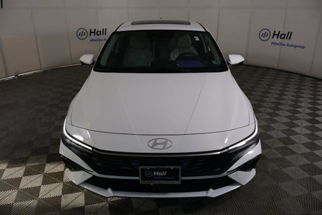 Used 2024 Hyundai Elantra Limited Sedan