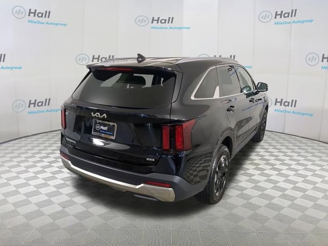 2025 Kia Sorento S - Photo 9