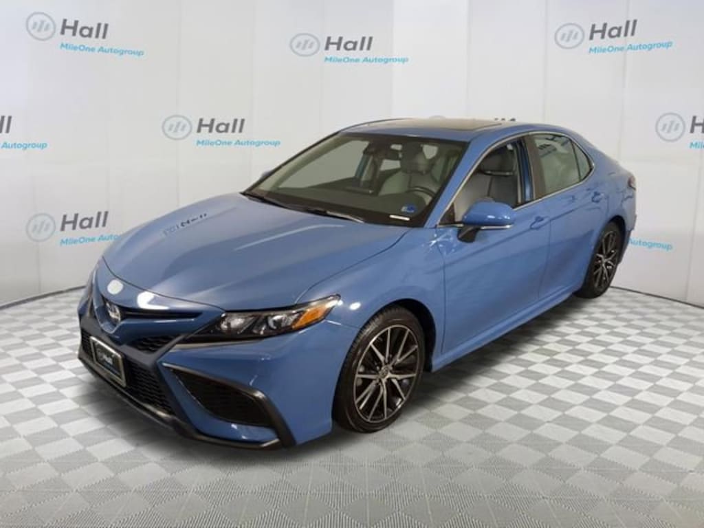 Used 2023 Toyota Camry Hybrid SE Sedan