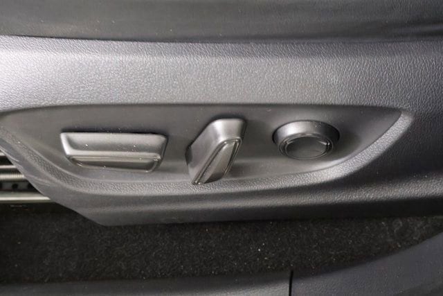 2024 Toyota Crown Limited - Photo 14