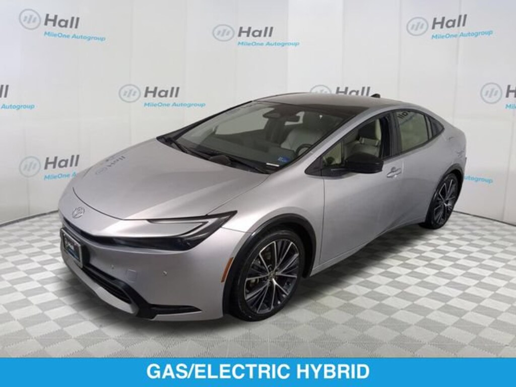 Used 2023 Toyota Prius XLE Hatchback