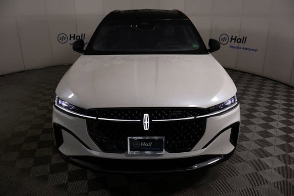 Used 2024 Lincoln Nautilus Reserve SUV