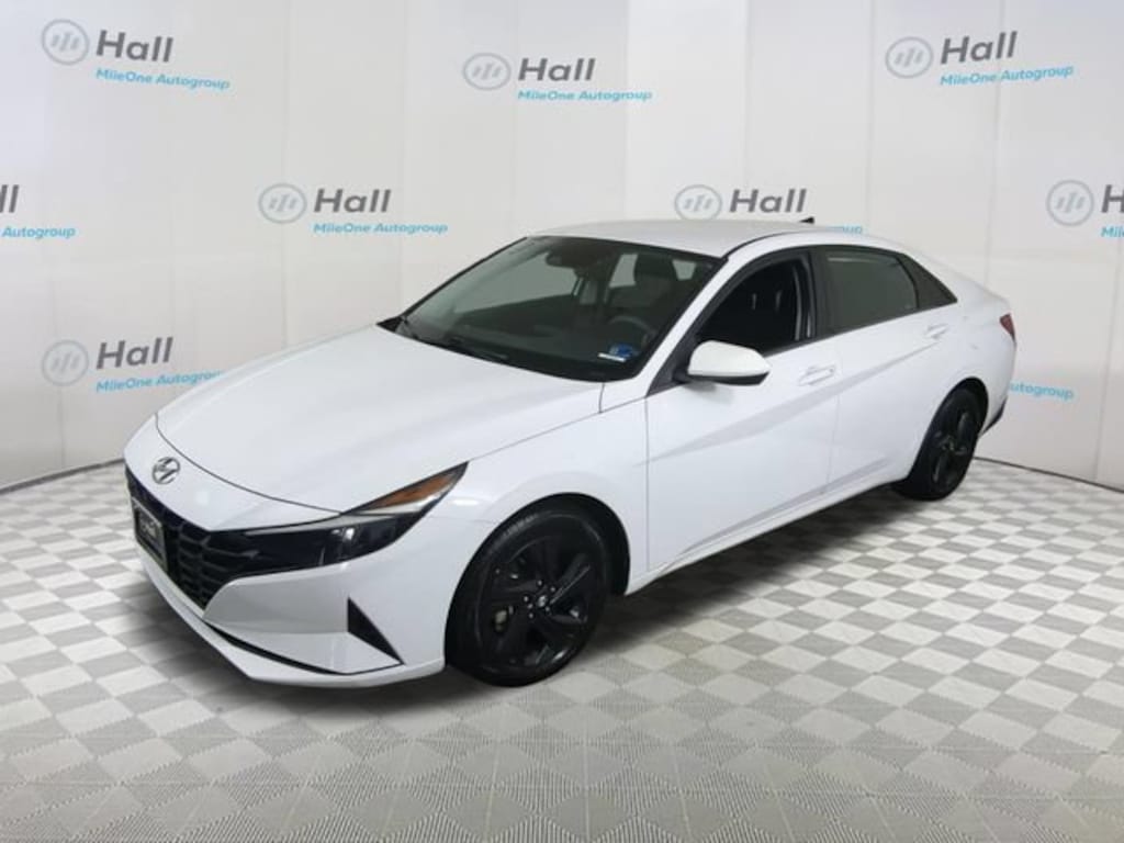 Used 2023 Hyundai Elantra SEL Sedan