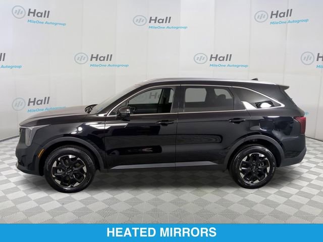 2025 Kia Sorento S - Photo 13