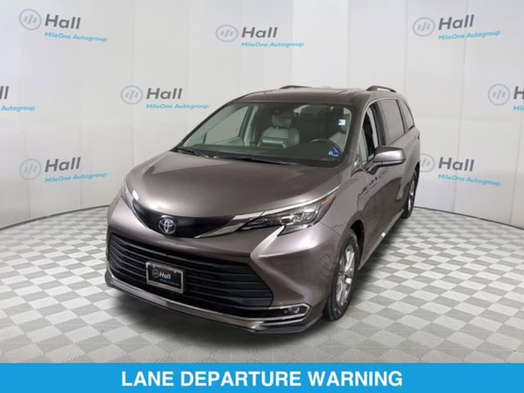 Used 2024 Toyota Sienna XLE Van Passenger Van
