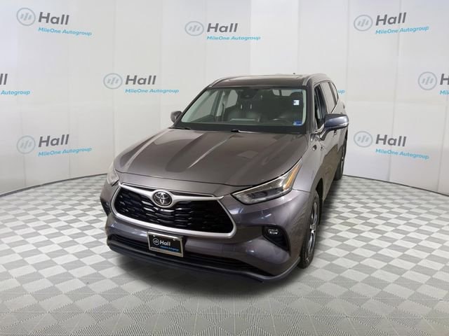 2021 Toyota Highlander XLE 4x4 V6's photo