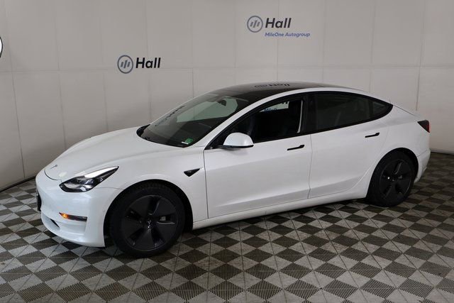 2021 Tesla Model 3 Base's photo