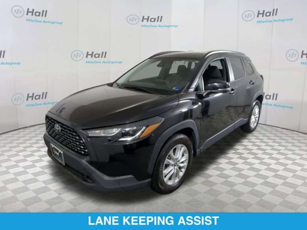 Used 2022 Toyota Corolla Cross LE SUV