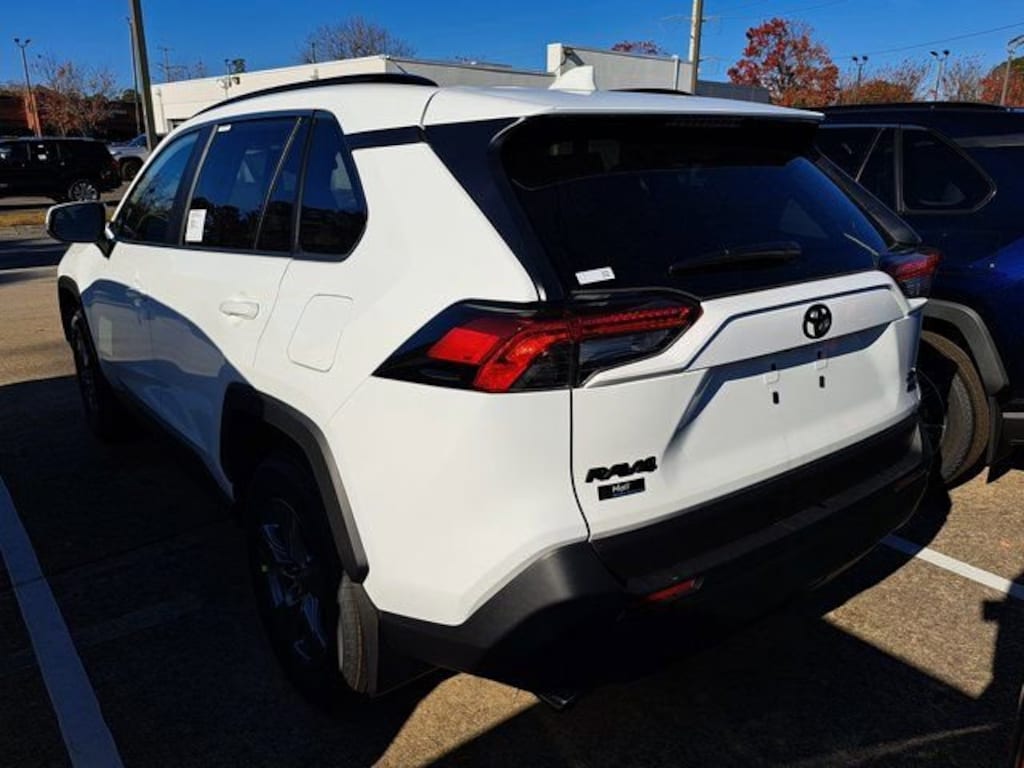 New 2025 Toyota RAV4 XLE SUV