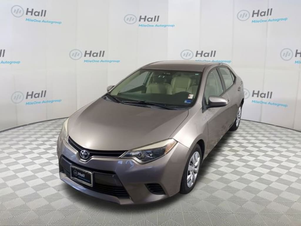 Used 2015 Toyota Corolla LE Sedan