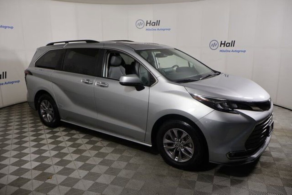 Used 2024 Toyota Sienna XLE Van Passenger Van