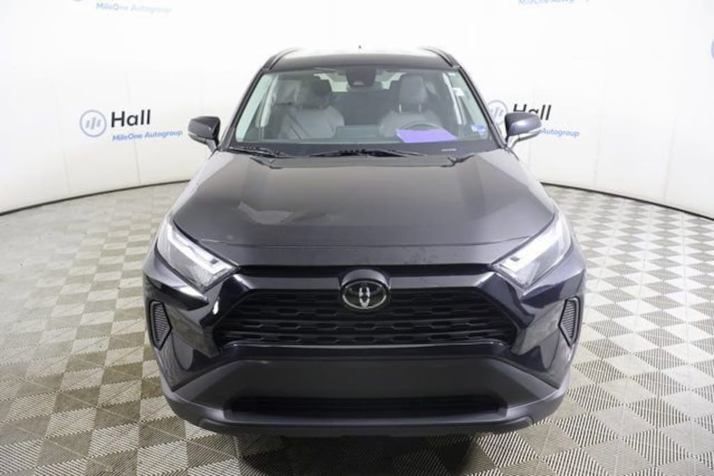 Used 2025 Toyota RAV4 XLE SUV