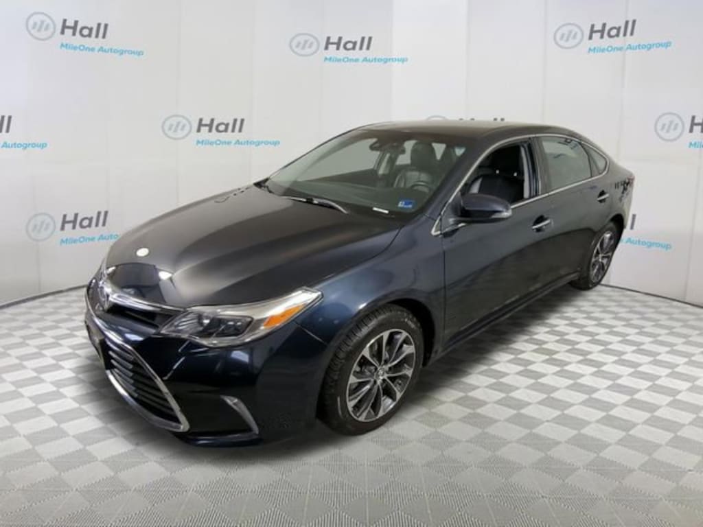Used 2018 Toyota Avalon XLE Sedan