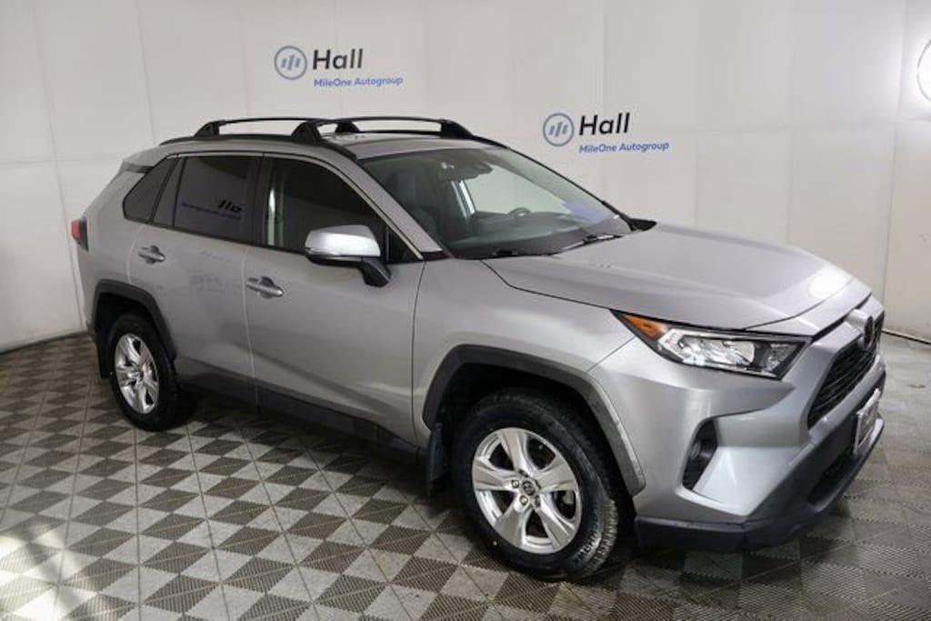 Used 2020 Toyota RAV4 XLE SUV