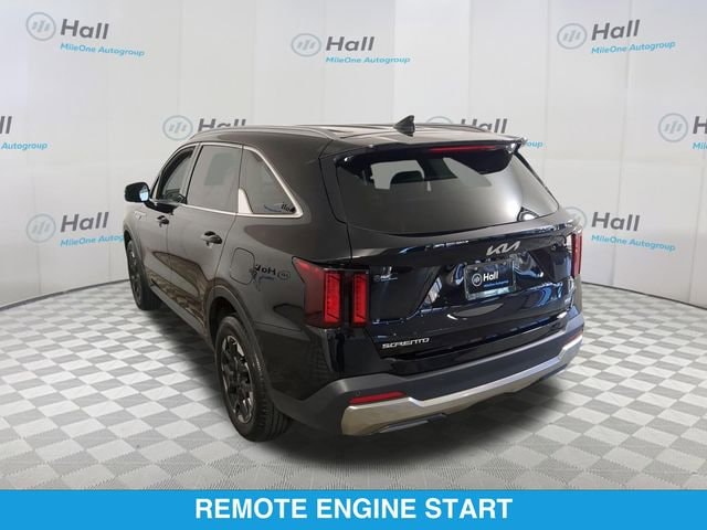 2025 Kia Sorento S - Photo 11