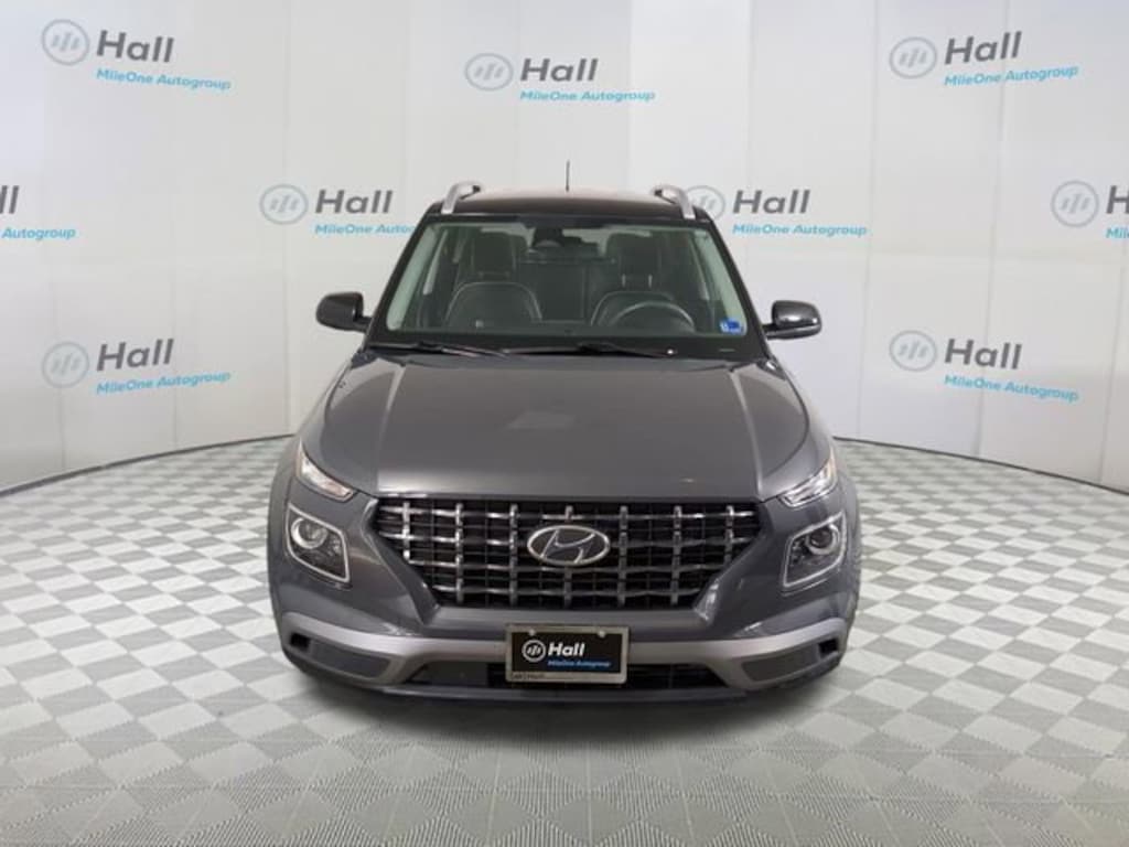 Used 2023 Hyundai Venue Limited SUV