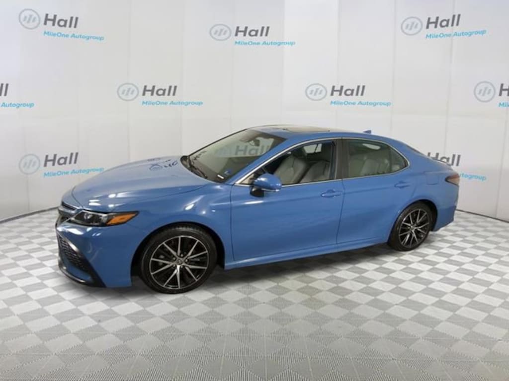 Used 2023 Toyota Camry Hybrid SE Sedan