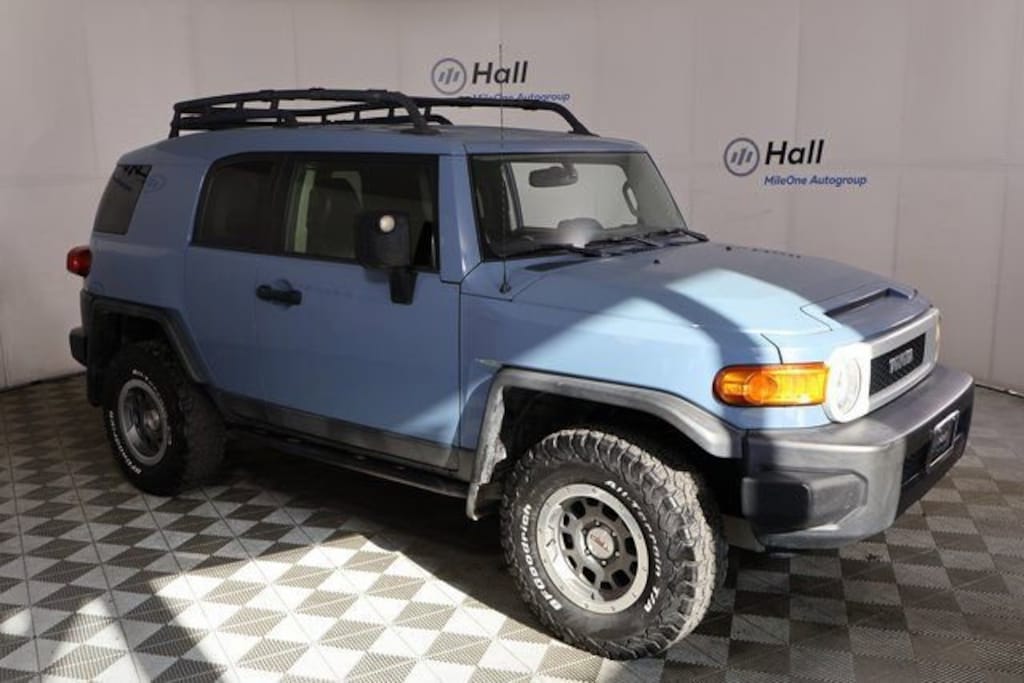 Used 2014 Toyota FJ Cruiser Base SUV