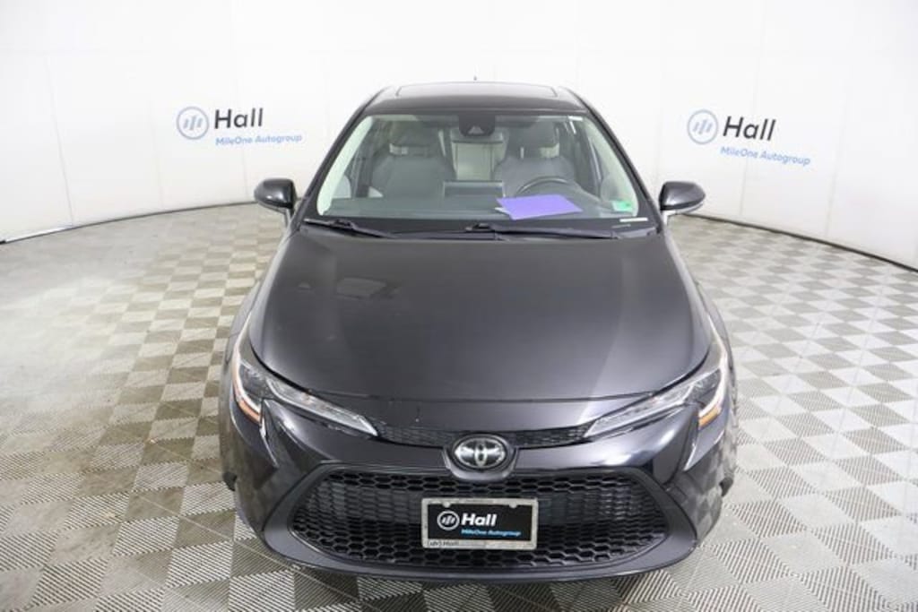 Used 2020 Toyota Corolla LE Sedan