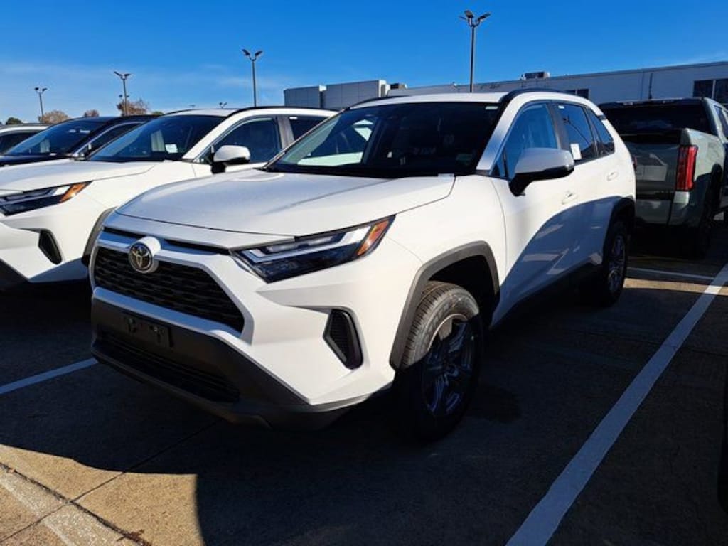 New 2025 Toyota RAV4 XLE SUV