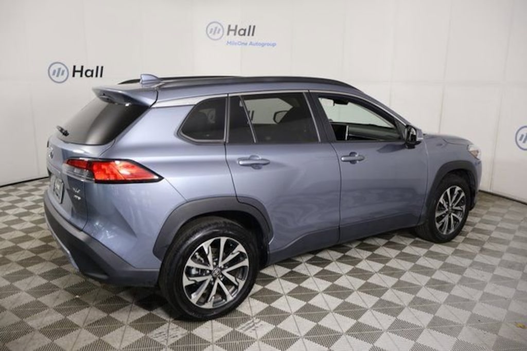 Used 2024 Toyota Corolla Cross XLE SUV