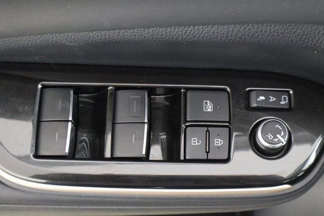 2024 Toyota Crown Limited - Photo 15