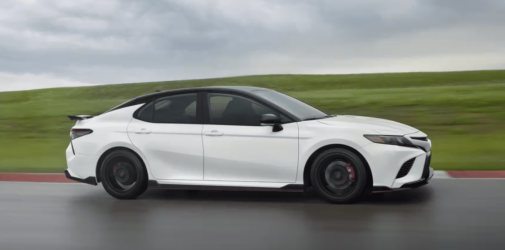 2023_Toyota_Camry_exterior_side_white.PNG