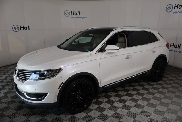 2016 Lincoln MKX Reserve's photo