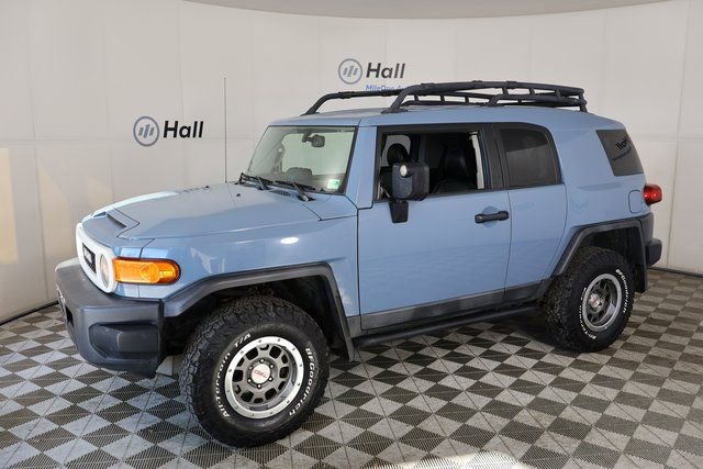 2014 Toyota FJ Cruiser Base's photo