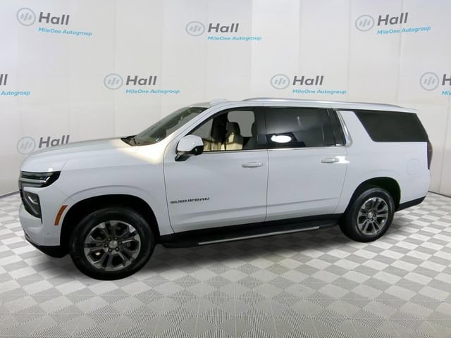 2025 Chevrolet Suburban LT - Photo 13