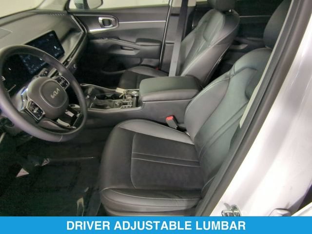 2025 Kia Sorento S - Photo 14