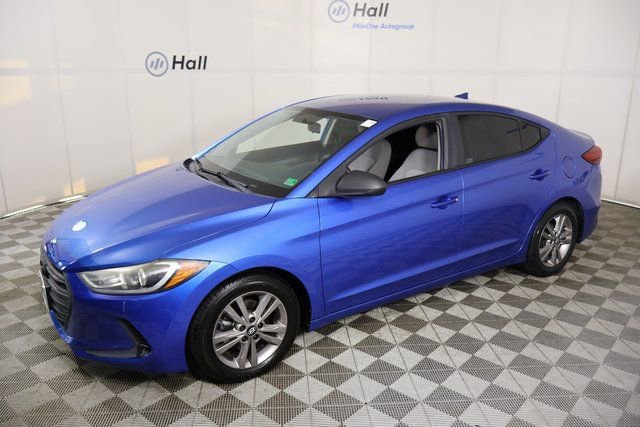 2017 Hyundai Elantra SE's photo