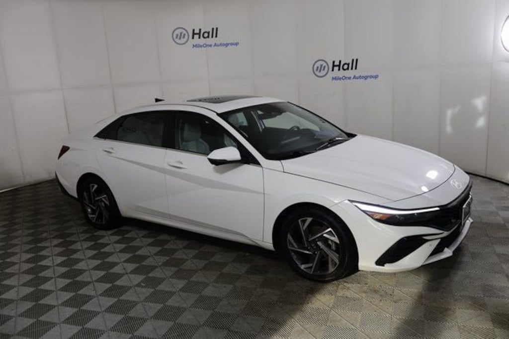 Used 2024 Hyundai Elantra Limited Sedan