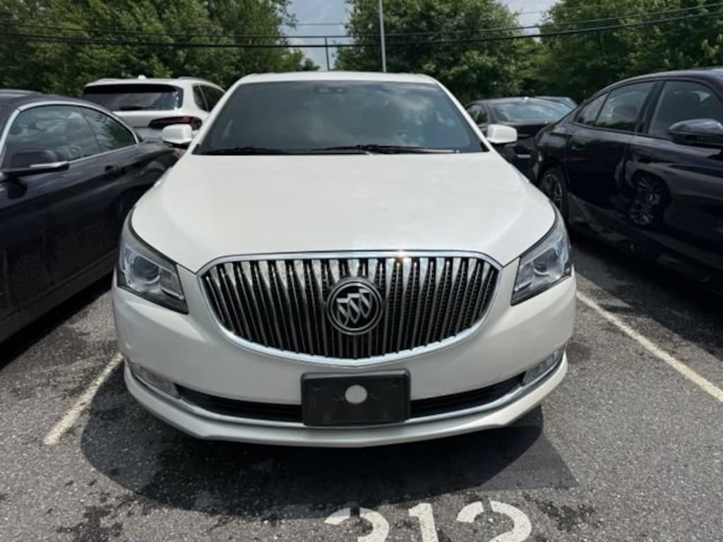 Used 2016 Buick LaCrosse Leather Group Sedan