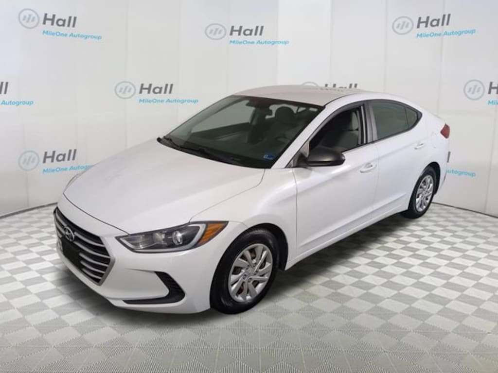 Used 2017 Hyundai Elantra SE Sedan