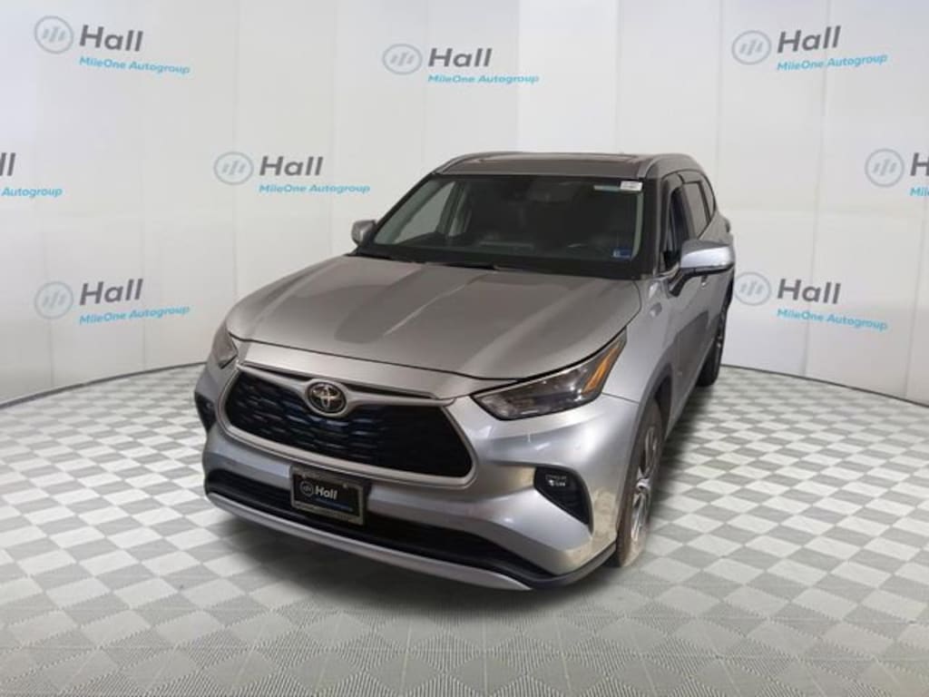 Used 2023 Toyota Highlander XLE SUV