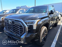 2025 Toyota Tundra i-FORCE MAX Platinum i-FORCE MAX Truck CrewMax