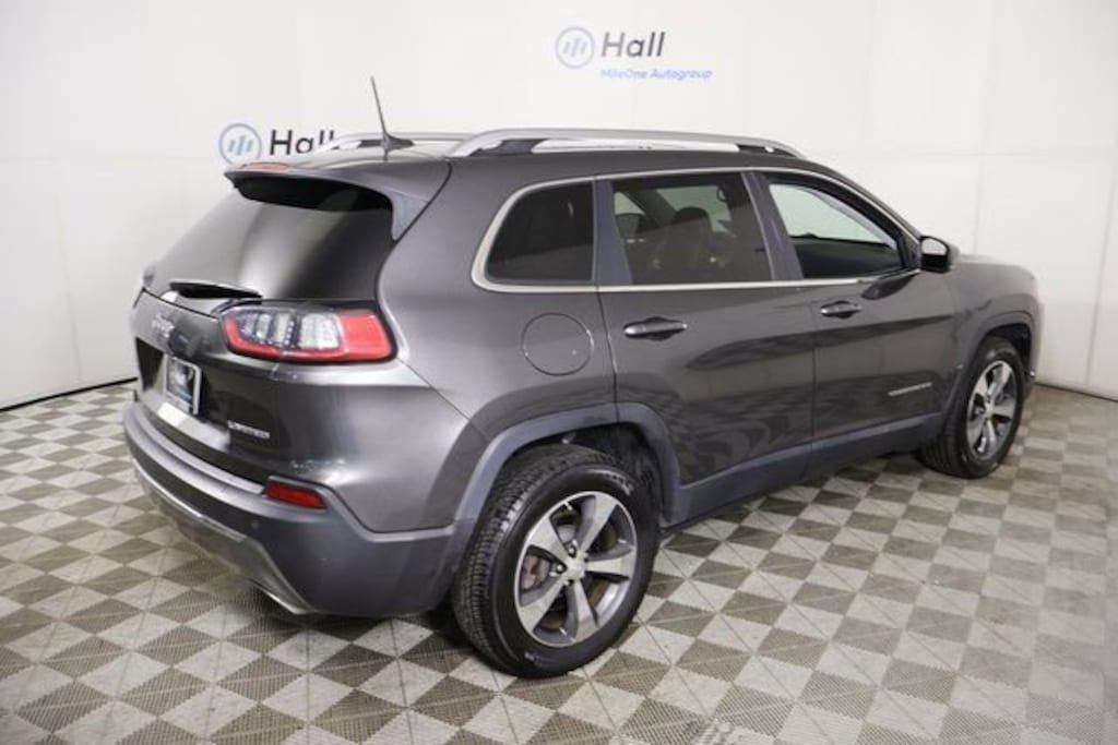 Used 2019 Jeep Cherokee Limited SUV