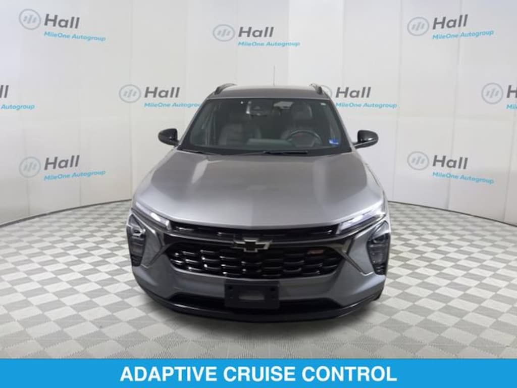 Used 2025 Chevrolet Trax 2RS SUV