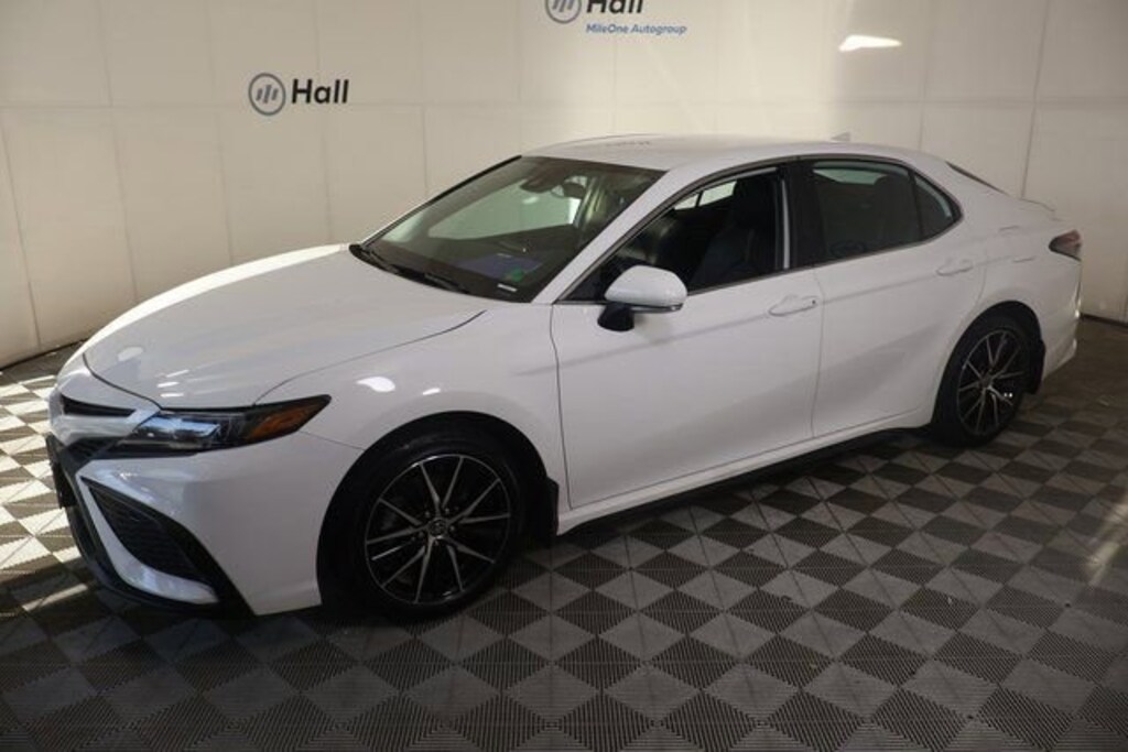 Used 2024 Toyota Camry SE Sedan