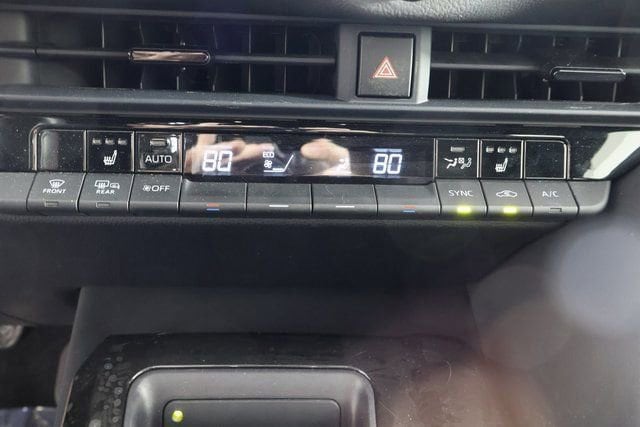 2024 Toyota Crown Limited - Photo 21