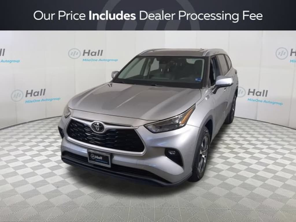 Used 2023 Toyota Highlander XLE SUV